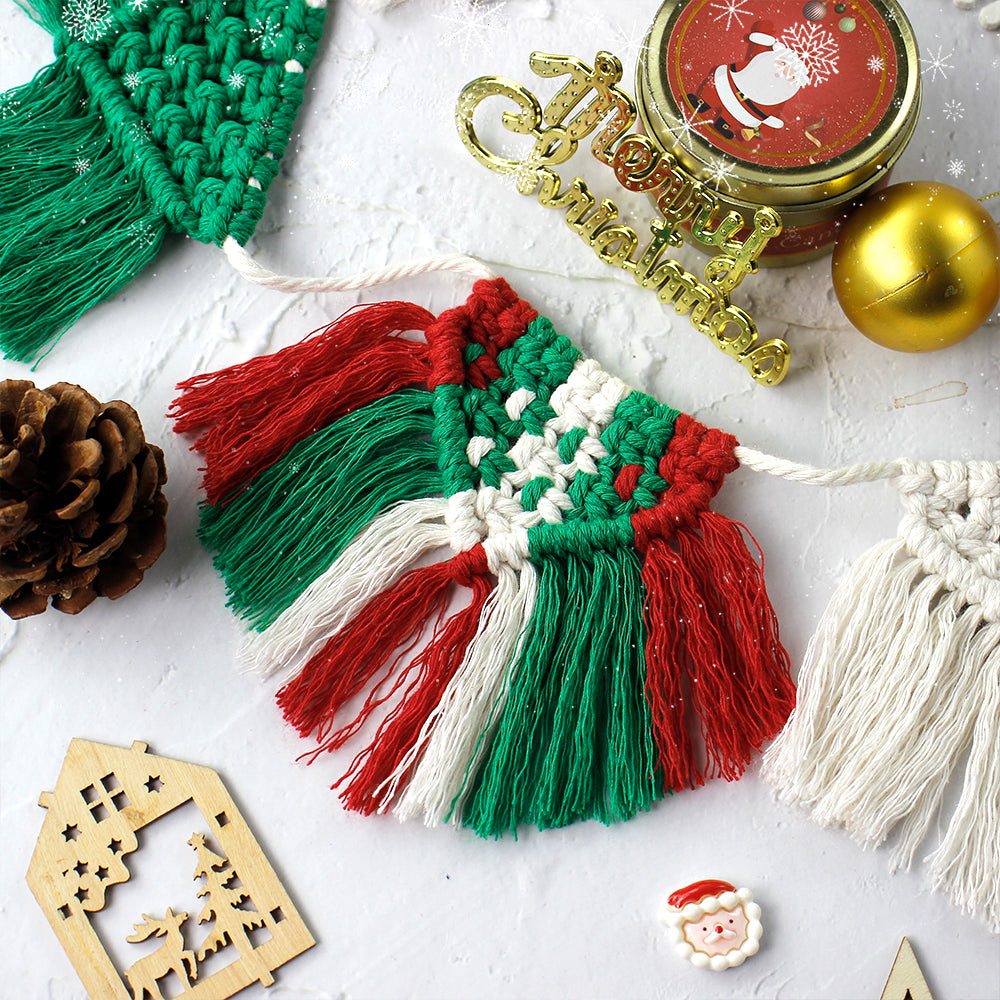 Festive Macrame Bunting Kit - Beginner DIY Christmas Banner, Macrame Garland, Home & Holiday Decoration Gift Beginner-Friendly