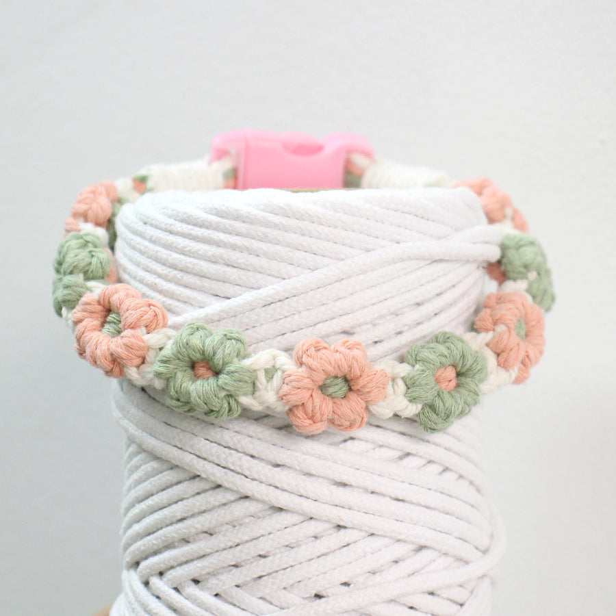 Macrame Kit Daisy Flower Pet Collar Weaving Kit | 3-Color Comfort Match | Adjustable Length | Pet Accessory | Beginner-Friendly