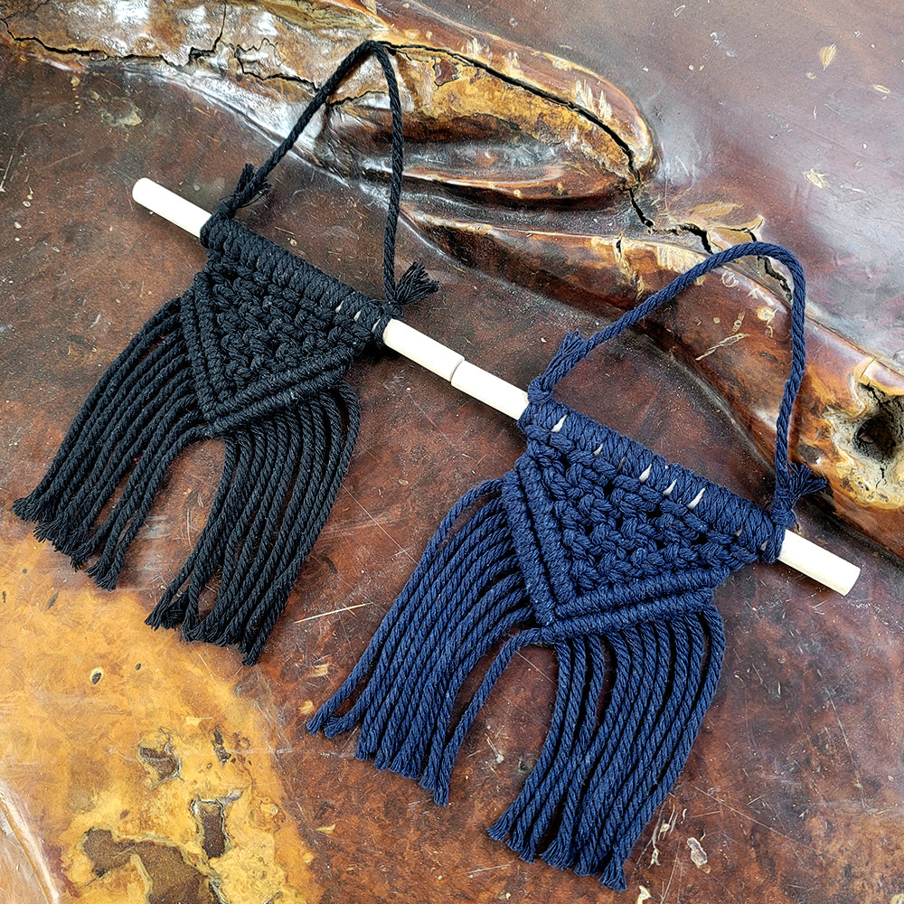 Macrame Kit 3pcs Mini Triangle Tasse| Small Pendant | English Tutorial | Premium Gift Box | Beginner-Friendly
