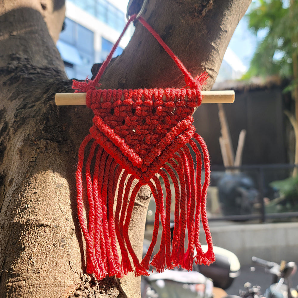 Macrame Kit 3pcs Mini Triangle Tasse| Small Pendant | English Tutorial | Premium Gift Box | Beginner-Friendly