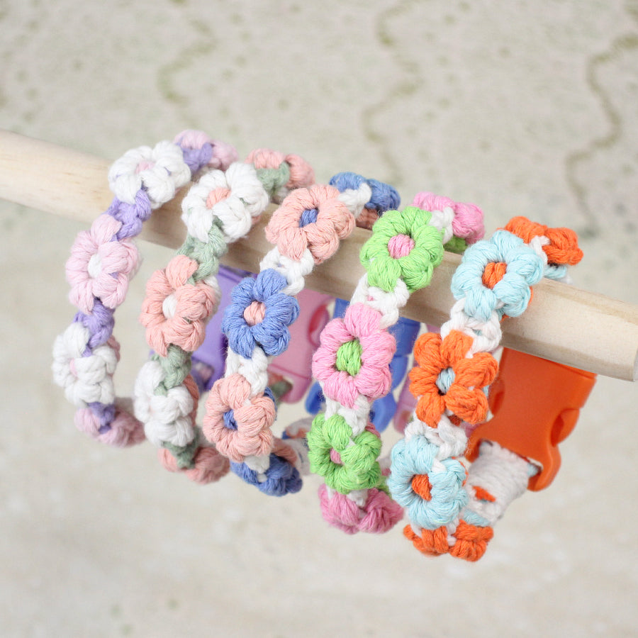 Macrame Kit Daisy Flower Pet Collar Weaving Kit | 3-Color Comfort Match | Adjustable Length | Pet Accessory | Beginner-Friendly