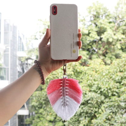 Macrame Kit: Fringed Leaf Keychain Weaving Handcraft Material Package, with detailed tutorials + high-quality polyester ropes. Three-color gradient (fresh), usable as keychains, mobile pendants, bag accessories, small ornaments.