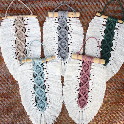 Macrame Kit Leaf Fringe Tapestry Weaving Kit | colour Leaf Vein Pattern | Customizable Leaf Shape | Bedroom/Living Room Decor | Beginner-Friendly