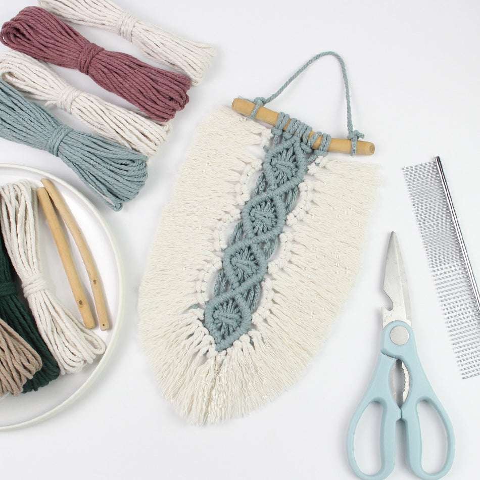 Macrame Kit Leaf Fringe Tapestry Weaving Kit | colour Leaf Vein Pattern | Customizable Leaf Shape | Bedroom/Living Room Decor | Beginner-Friendly