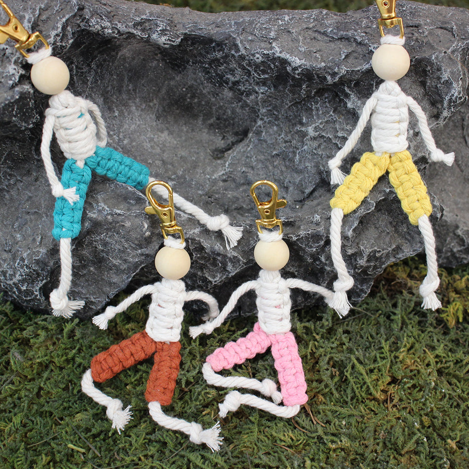 Macrame Kit: Boy-shaped Keychain Weaving Craft Material Package, including tutorials, complete materials, vivid and lifelike, multiple colors available. Keychain, small accessory, creative gift, suitable for beginners and DIY enthusiasts.