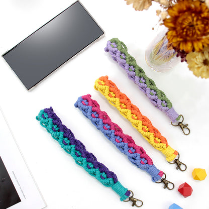 Two-tone spliced diagonal half-knot keychain weaving craft material pack Macrame Kit. High-quality polyester fiber rope + detailed weaving tutorial. Multi-purpose (key organization / mobile phone pendant / bag accessory, etc.).