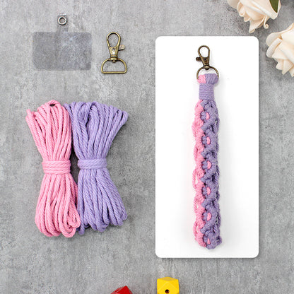 Two-tone spliced diagonal half-knot keychain weaving craft material pack Macrame Kit. High-quality polyester fiber rope + detailed weaving tutorial. Multi-purpose (key organization / mobile phone pendant / bag accessory, etc.).