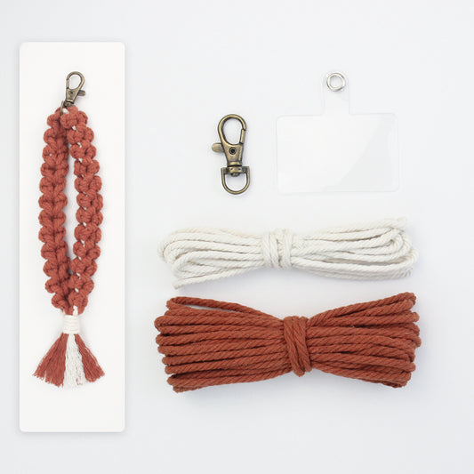 Solid color flower keychain weaving craft material package Macrame Kit, high-quality polyester rope (5 meters each for 2 colors), with tutorial, antique bronze lobster clasp + mobile phone clip, flower overlapping weaving + tassel, beginner-friendly
